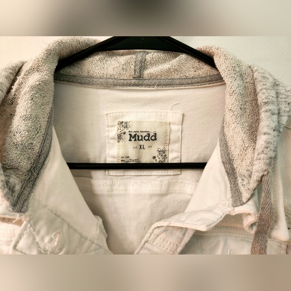 Juniors cropped jean jacket - Picture 3 of 3